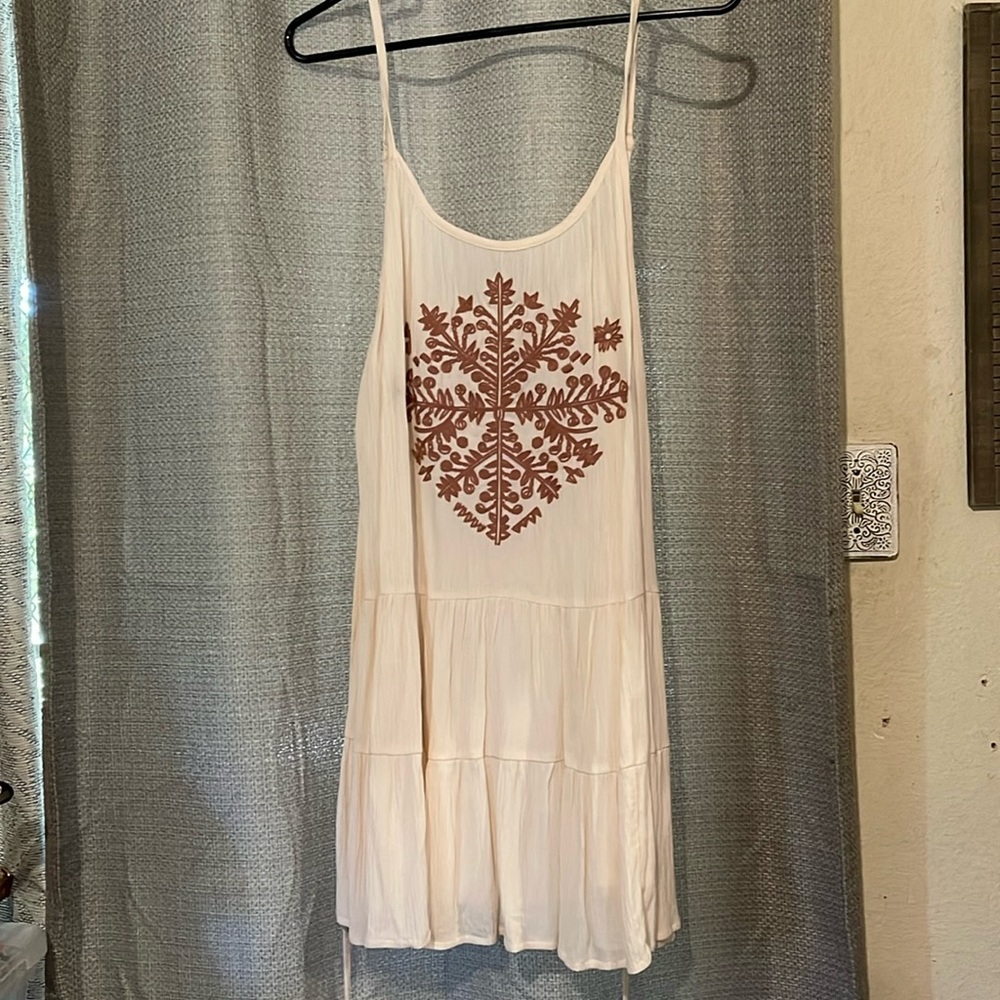 Beige/cream tunic tank top